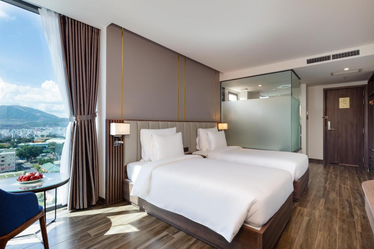 Amber Hotel Managed By Ht Nha Trang Eksteriør billede