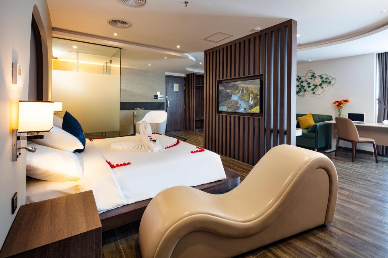 Amber Hotel Managed By Ht Nha Trang Eksteriør billede
