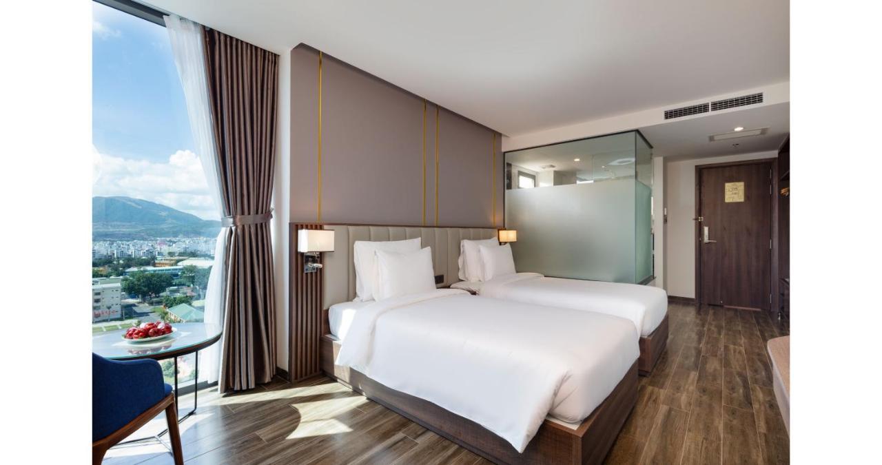 Amber Hotel Managed By Ht Nha Trang Eksteriør billede